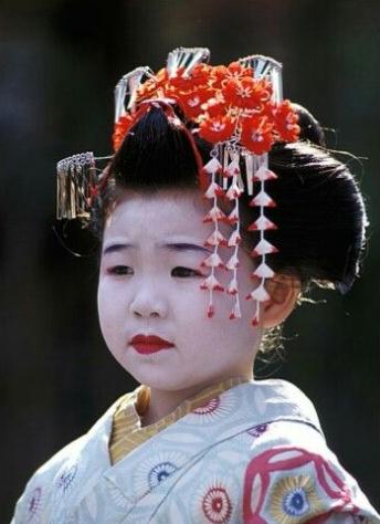 maquillaje geisha niña