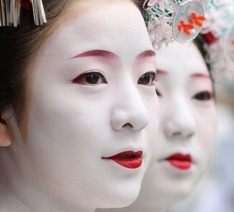 maquillaje geisha paso a paso