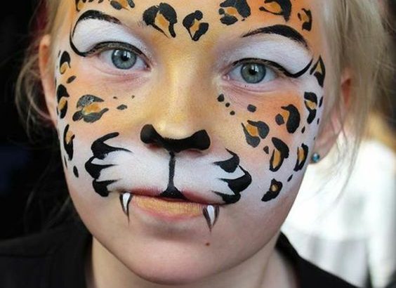 maquillaje leopardo para niña